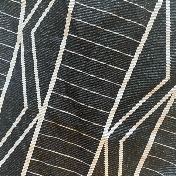 BCBG black/white stretch bodycon mini skirt size XS - Picture 4 of 4